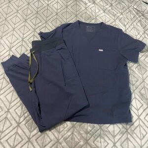 Figs scrub set - dull Navy color - L top XL bottom